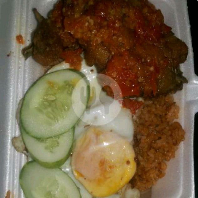 Nasi Goreng Ayam Geprek