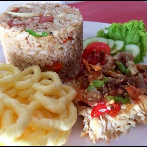 Nasi Goreng Ayam Geprek