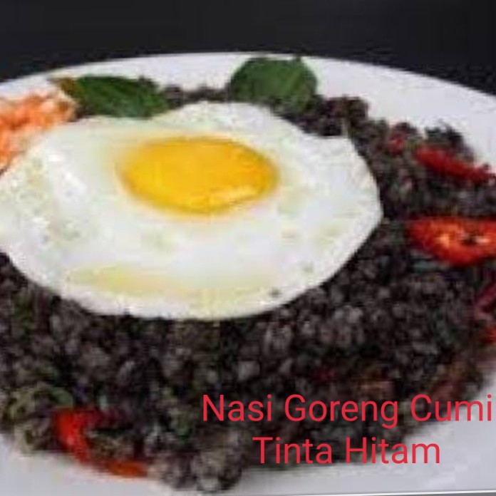 Nasi Goreng Cumi Tinta Hitam