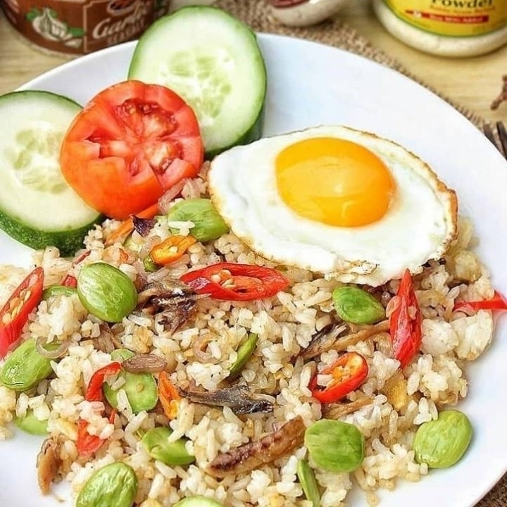 Nasi Goreng Ikan Asin