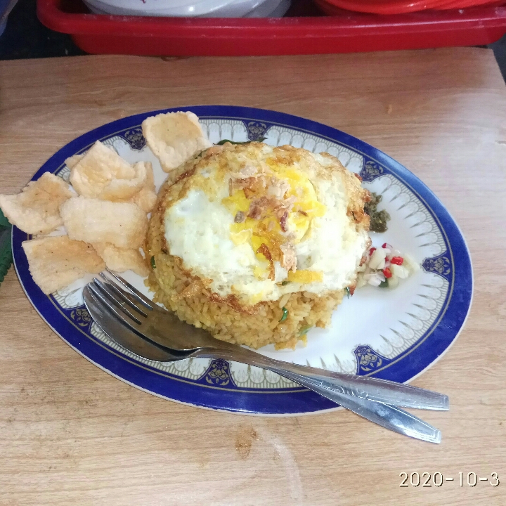 Nasi Goreng Kari Mata Sapi