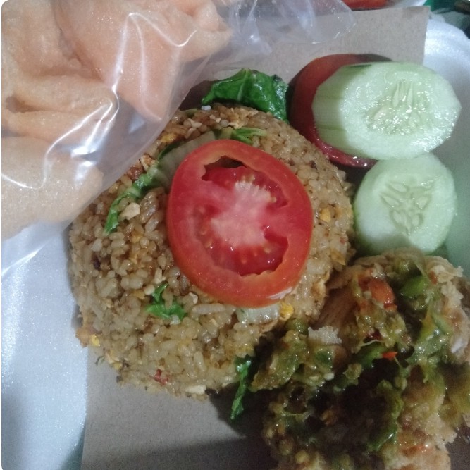 Nasi Goreng Spesial Ayam Geprek