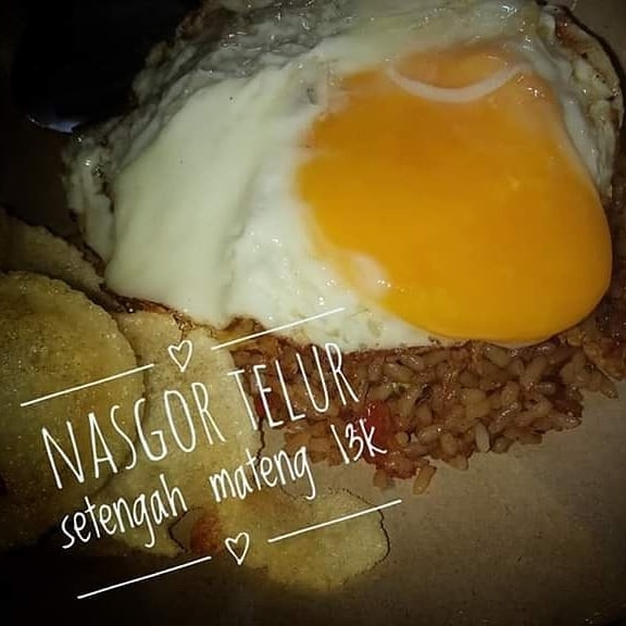 Nasi Goreng Telur Stengah Matang