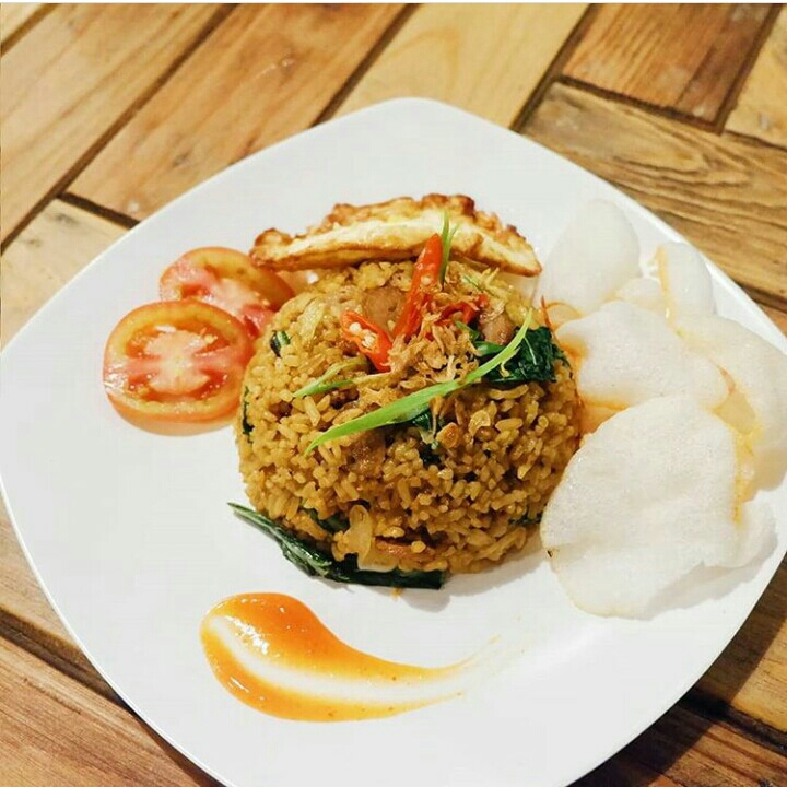Nasi Goreng Trois