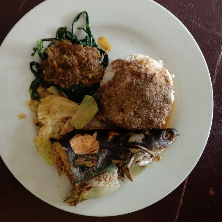 Nasi Gulai Ikan Patin