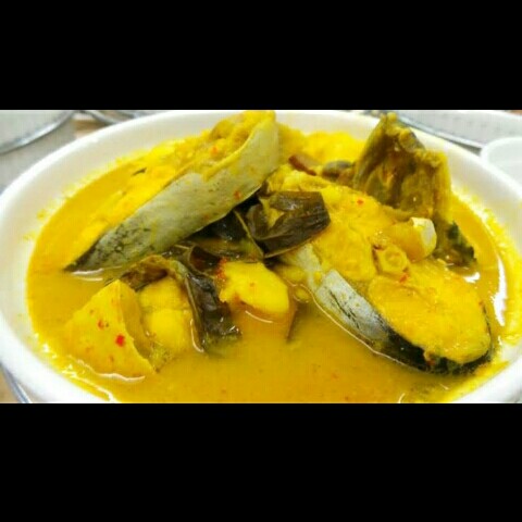 Nasi Gulai Patin Dan Sayur