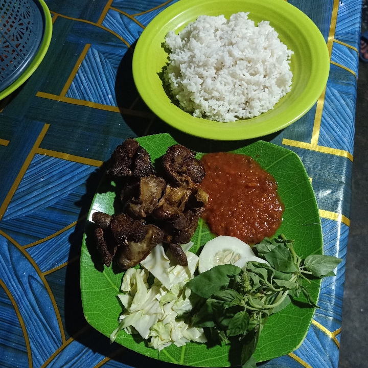 Nasi Hati Ampela