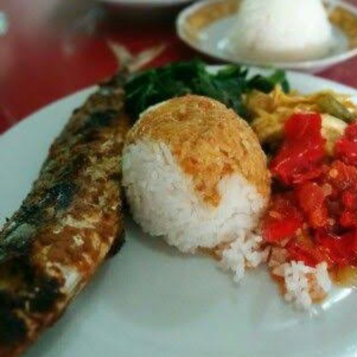 Nasi Ikan 