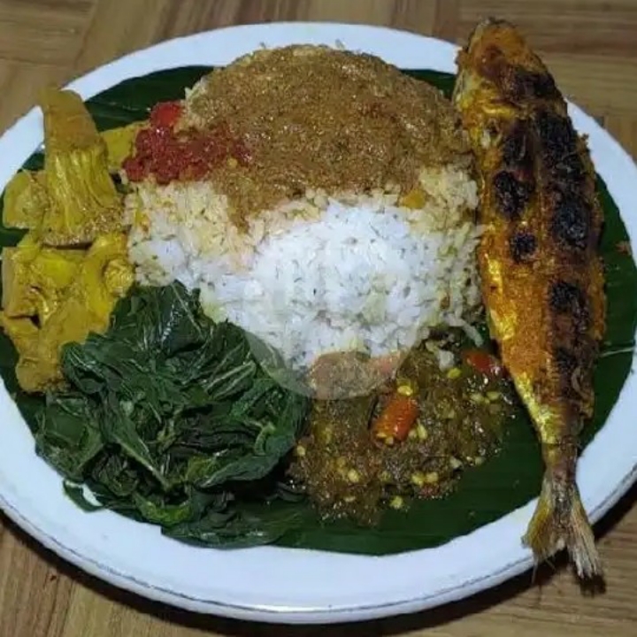 Nasi Ikan