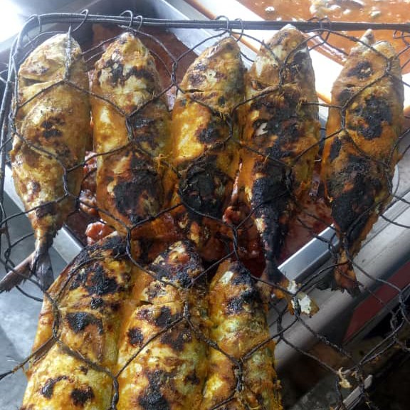 Nasi Ikan Gembung Bakar
