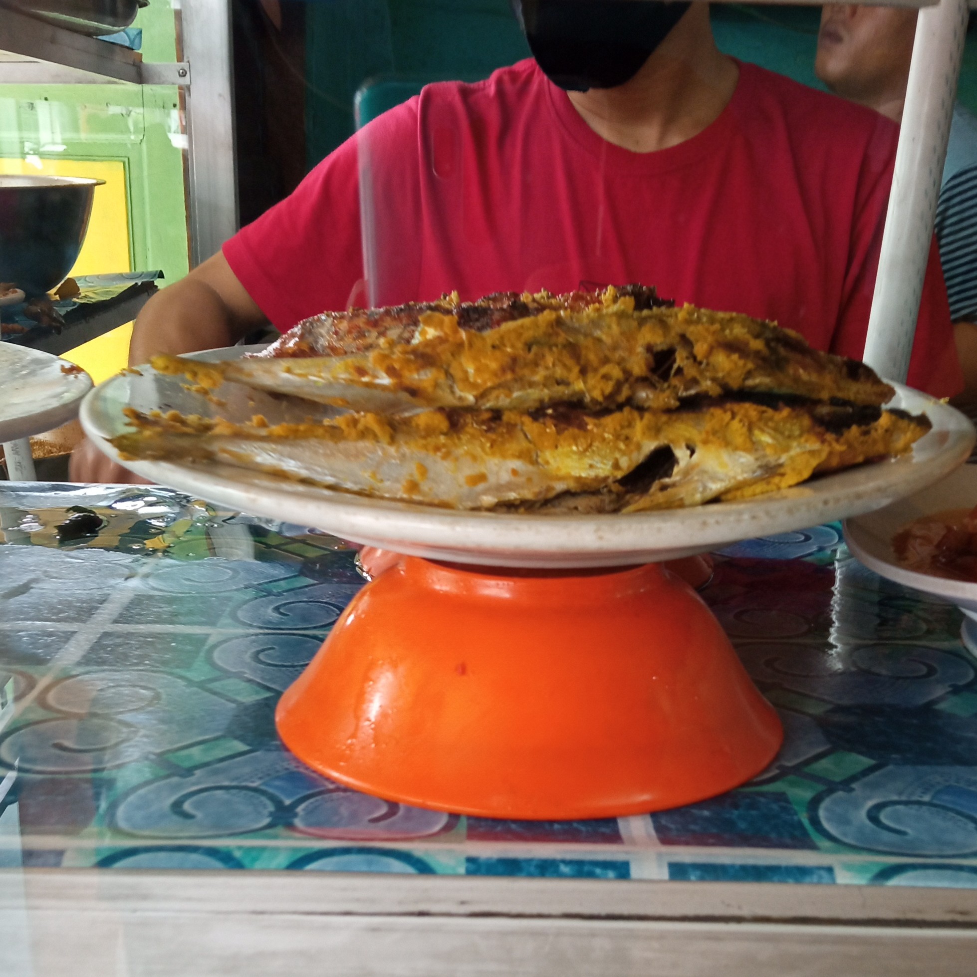 Nasi Ikan Gembung Pari