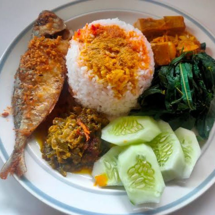 Nasi Ikan Goreng