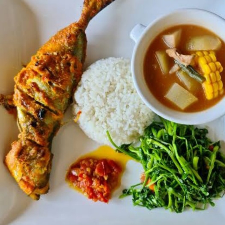 Nasi Ikan Katombo Bakar
