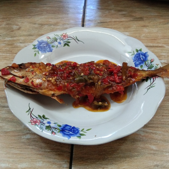 Nasi Ikan Kembung Balado