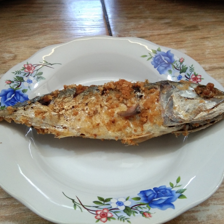 Nasi Ikan Kembung Goreng