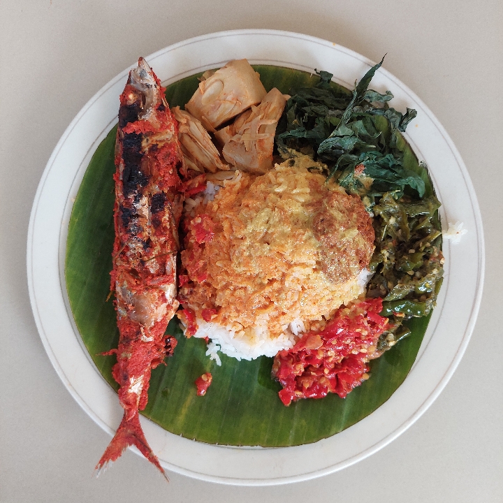 Nasi Ikan Lajang Bakar