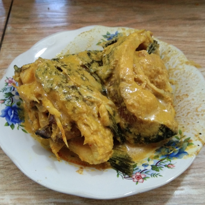 Nasi Ikan Mas Gulai
