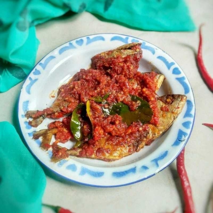 Nasi Ikan Peda Balado