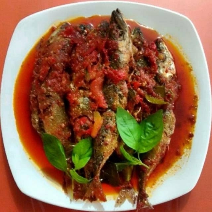 Nasi Ikan Saos