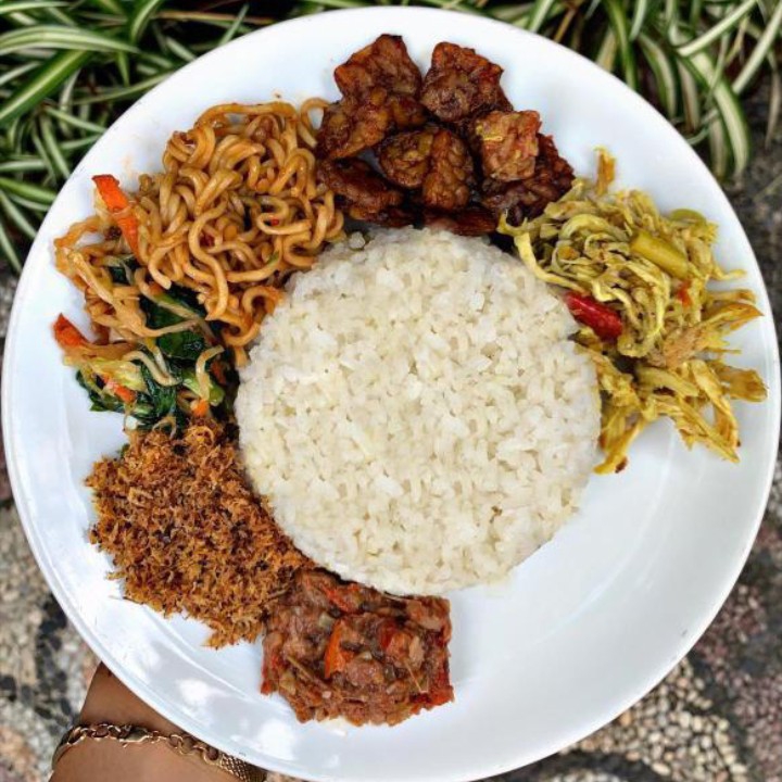 Nasi Jinggo Ayam