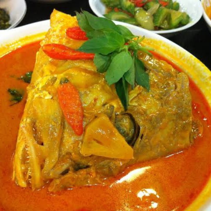 Nasi Kepala Ikan Masak Padeh