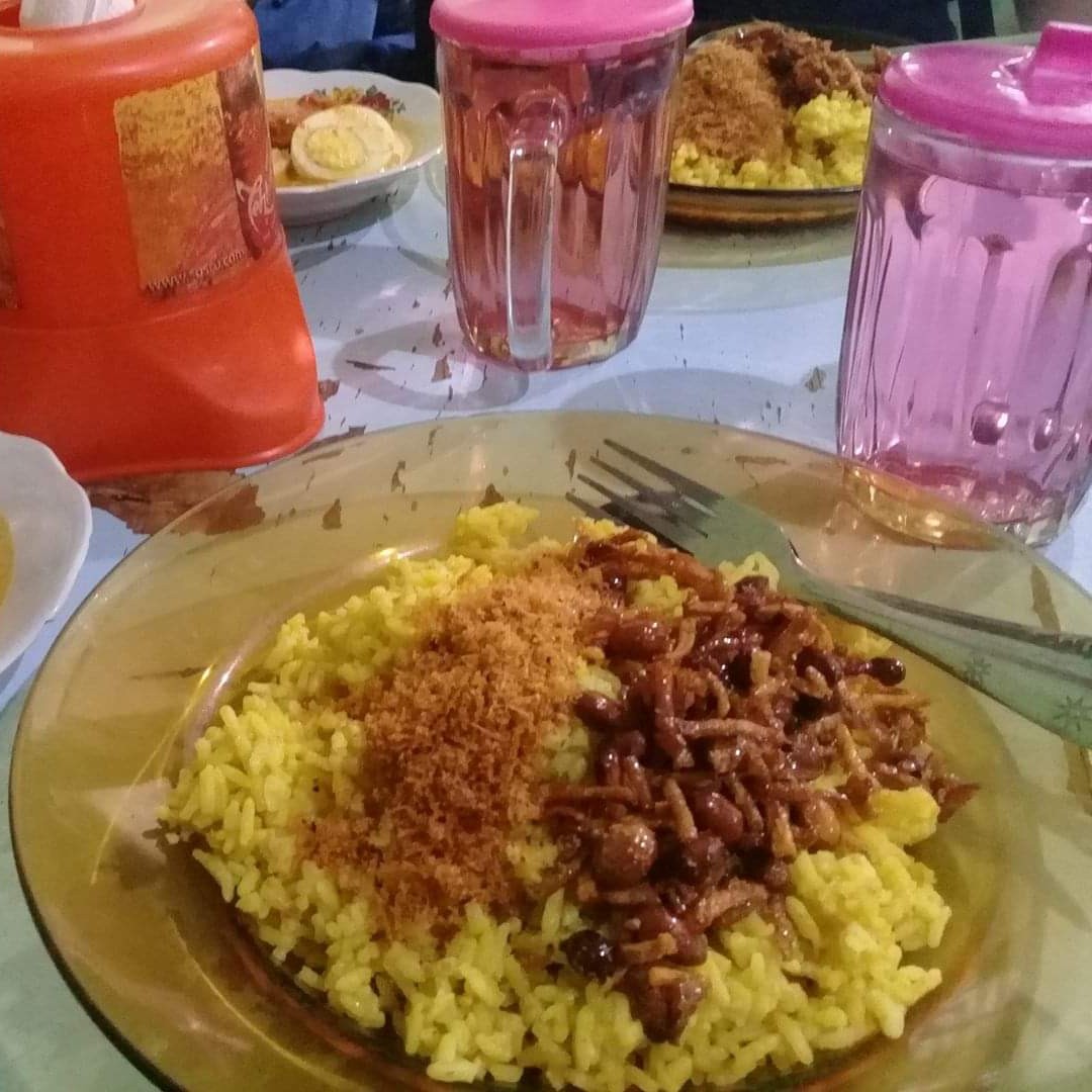 Nasi Kuning Porsi 15 Rb