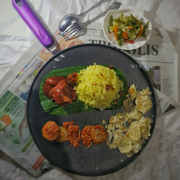 Nasi Kuning - Ayam Masak Merah 2