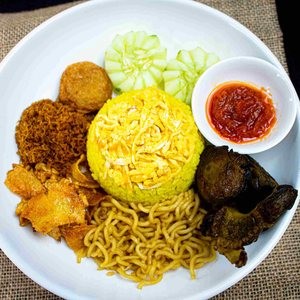 Nasi Kuning Ampela Ati