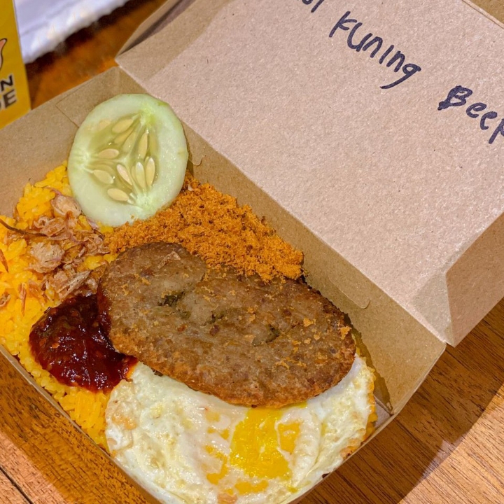 Nasi Kuning Beef Patties