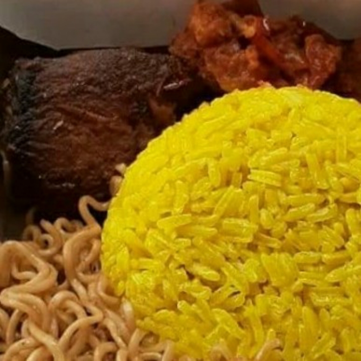 Nasi Kuning Ikan