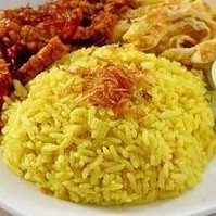 Nasi Kuning Ikan