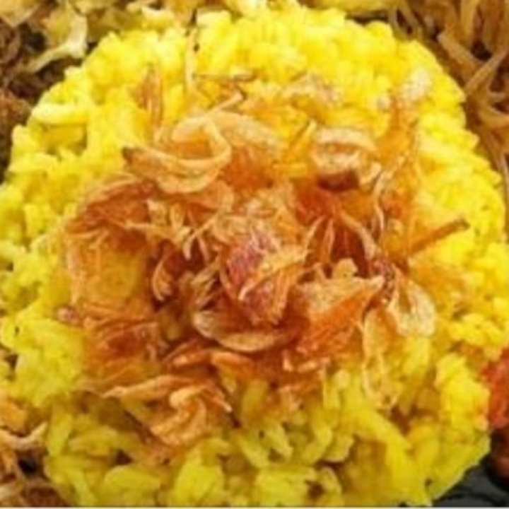 Nasi Kuning Ikan