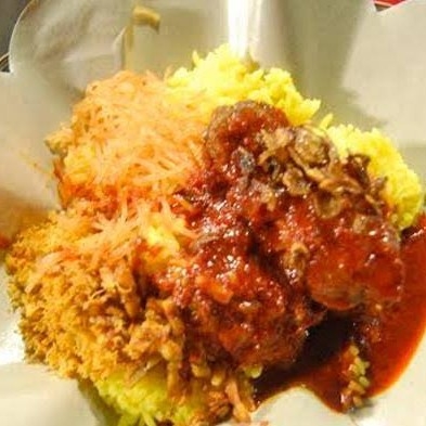 Nasi Kuning Ikan