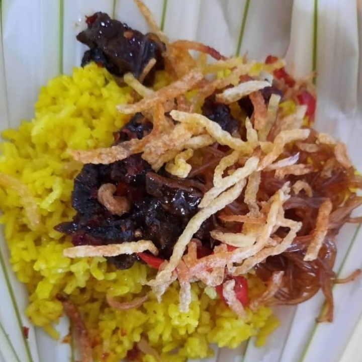 Nasi Kuning Paru