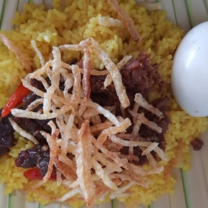 Nasi Kuning Spesial 2