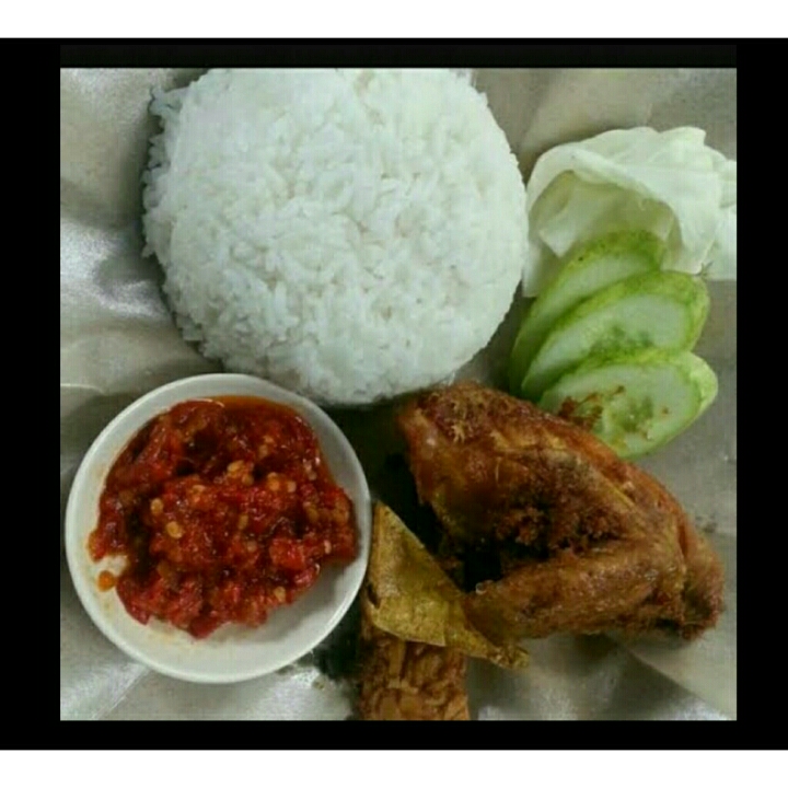 Nasi Lalapan Ayam