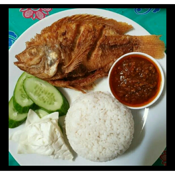 Nasi Lalapan Ikan