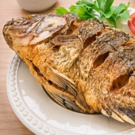 Nasi Lalapan Nila Goreng