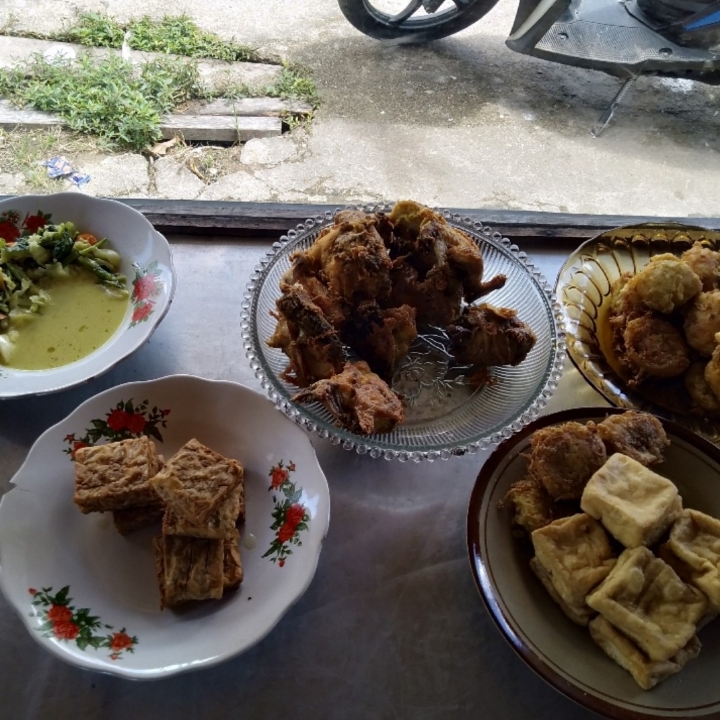 Nasi Lengkap