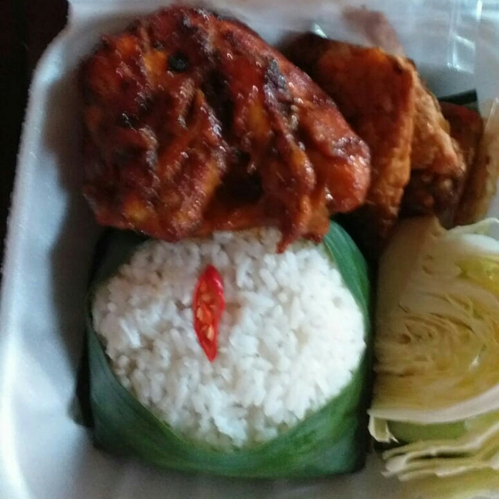 Nasi Liwet Atau Putih  Ayam Bakar