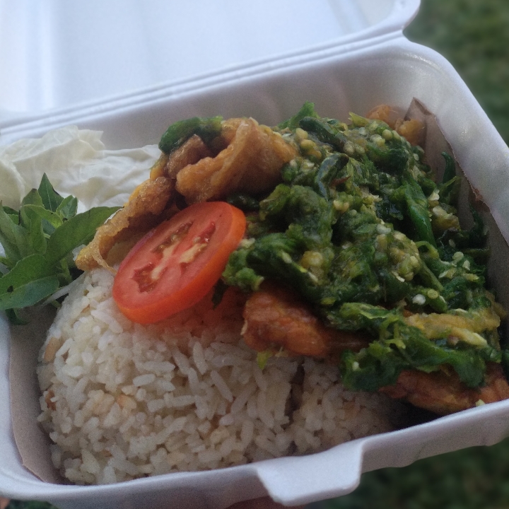 Nasi Liwet Tempe Telor Sambel Ijo