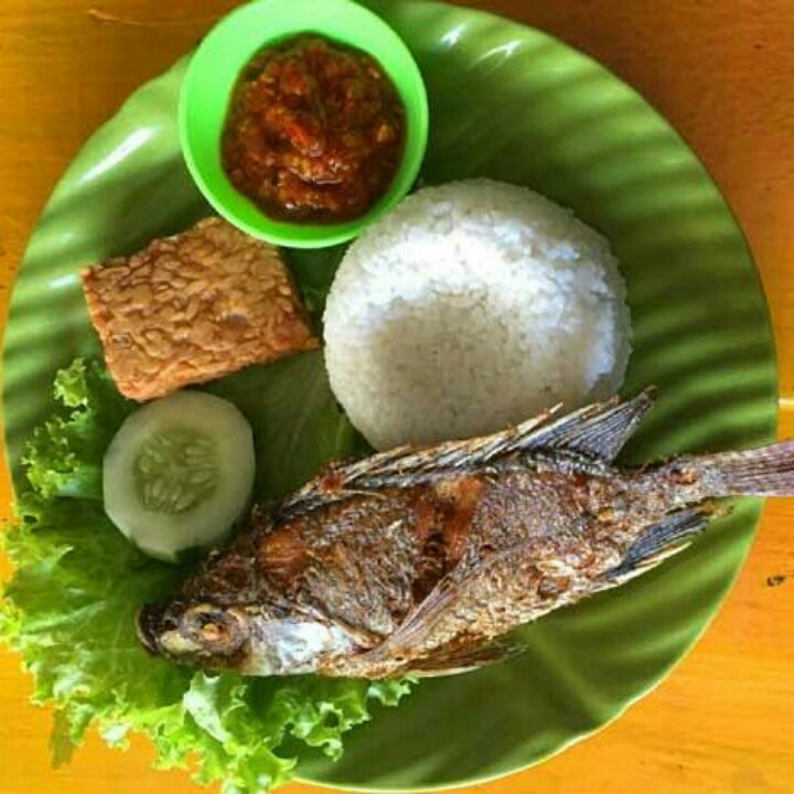 Nasi Mujair Goreng DABU DABU IRIS