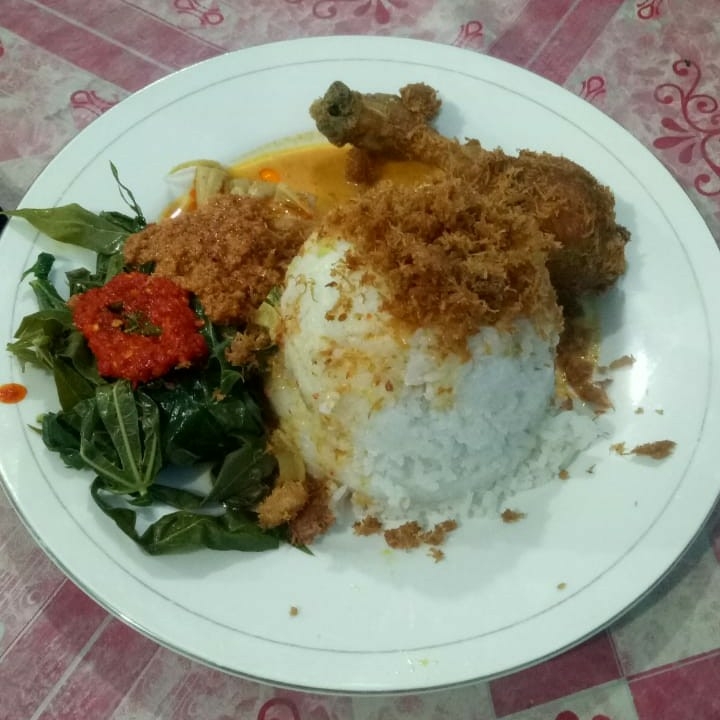 Nasi Padang Ayam Goreng