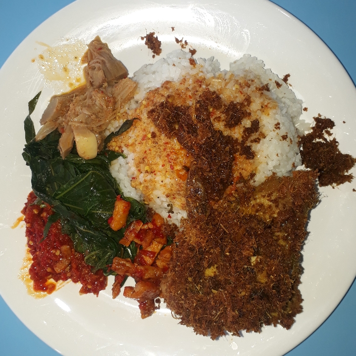 Nasi Padang Ayam Serundeng