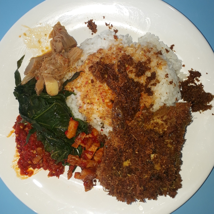 Nasi Padang Ayam Serundeng