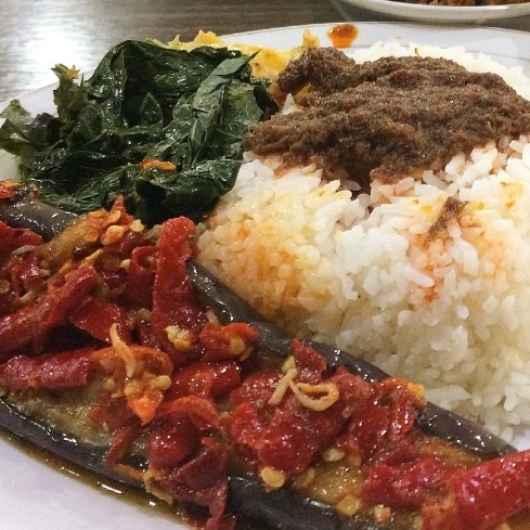 Nasi Padang Ikan Lele