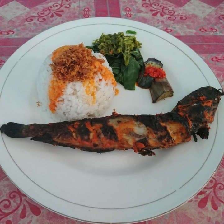 Nasi Padang Lele Bakar