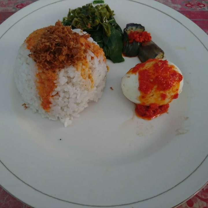 Nasi Padang Telor Balado