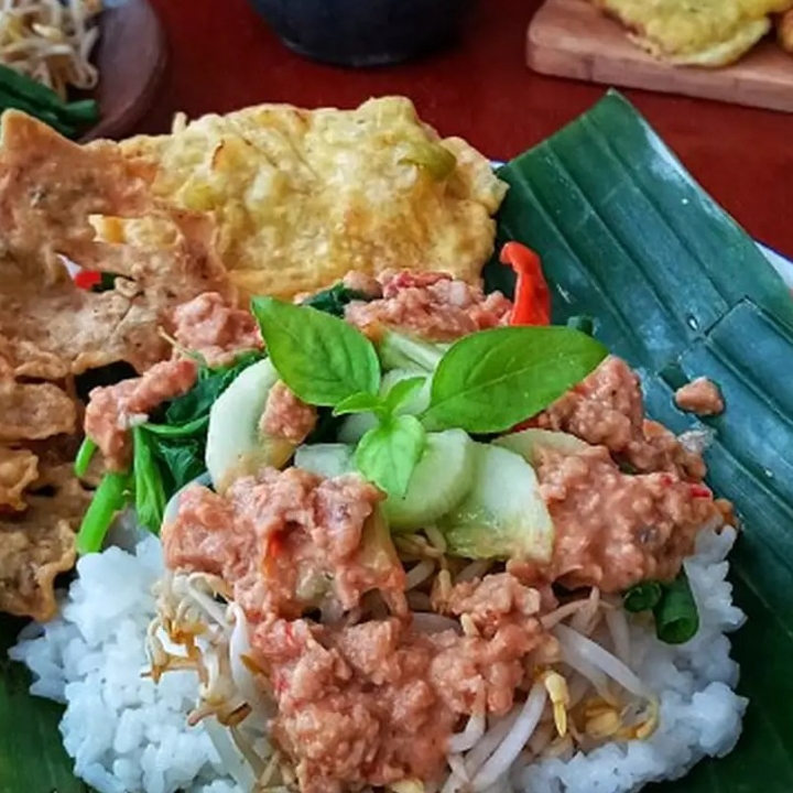 Nasi Pecel Aneka Lauk 
