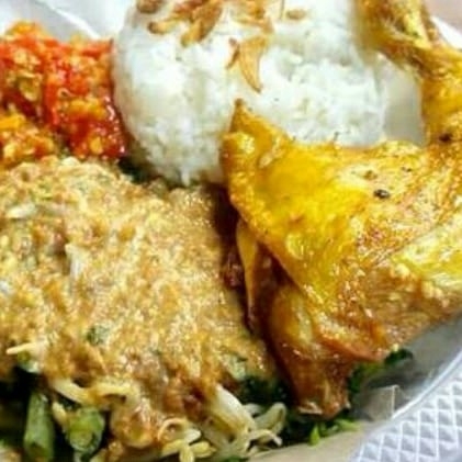 Nasi Pecel Ayam